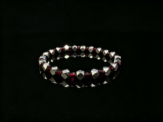 Garnet × Meteorite Energy Bracelet